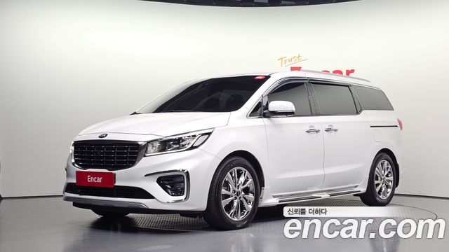 Kia Canival 2019 — photo 1