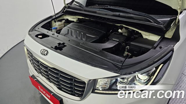 Kia Canival 2019 — photo 6