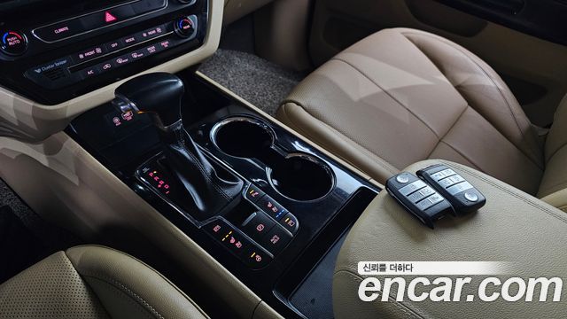 Kia Canival 2019 — photo 9