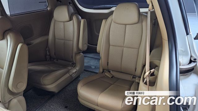 Kia Canival 2019 — photo 20