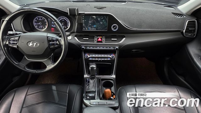Hyundai Grandeur 2018 — photo 10