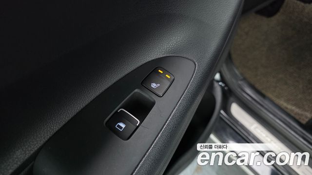 Hyundai Grandeur 2018 — photo 28