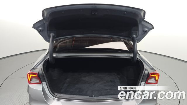 Kia K5 2020 — photo 32