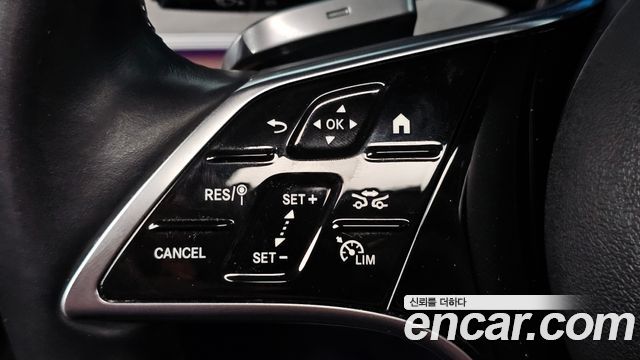 Mercedes-Benz E-Class 2022 — photo 24