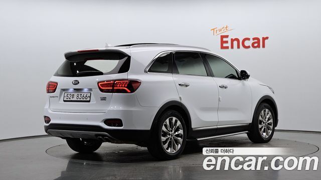 Kia Sorento 2018 — photo 2