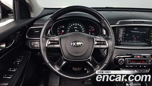 Kia Sorento 2018 — photo 19