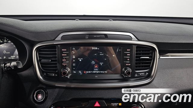 Kia Sorento 2018 — photo 20