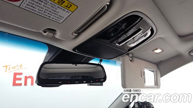 Kia Sorento 2018 — photo 23