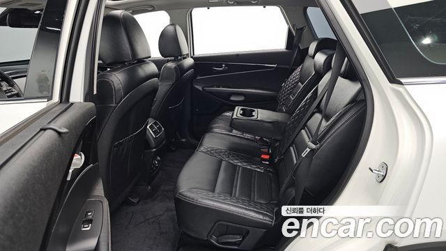 Kia Sorento 2018 — photo 16