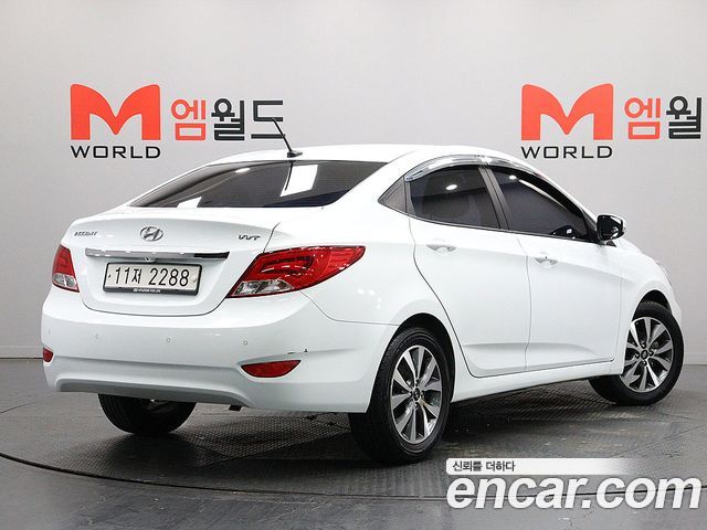 Hyundai Accent 2015 — photo 3
