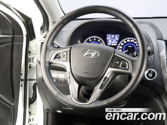 Hyundai Accent 2015 — photo 16