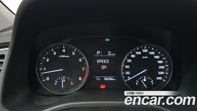 Hyundai AVANTE 2016 — photo 11