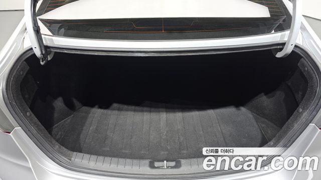 Hyundai AVANTE 2016 — photo 23