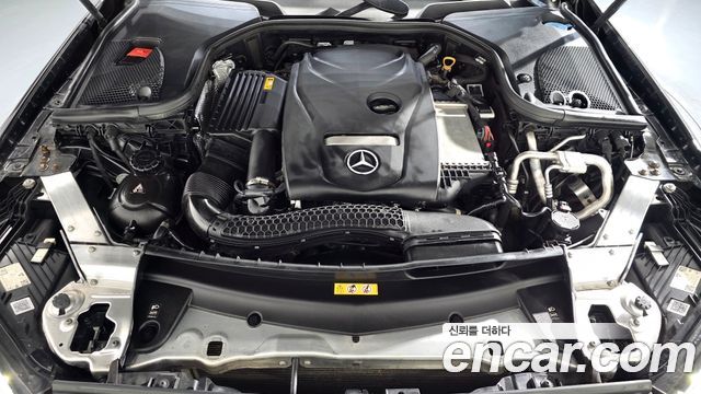 Mercedes-Benz E-Class 2021 — photo 6