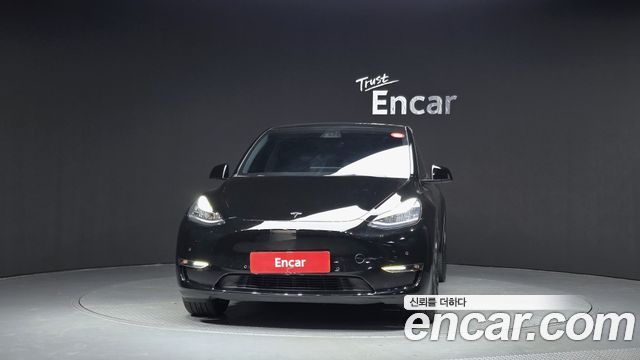 Tesla Model Y 2021 — photo 3