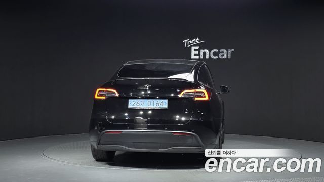 Tesla Model Y 2021 — photo 4
