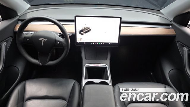 Tesla Model Y 2021 — photo 10