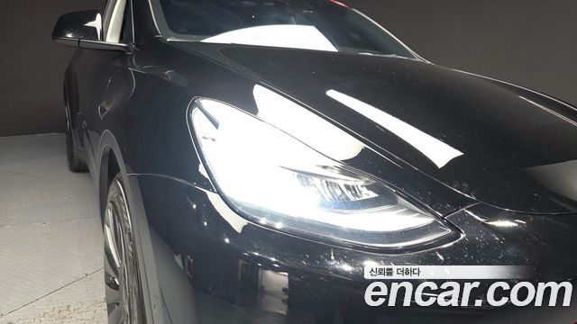 Tesla Model Y 2021 — photo 8