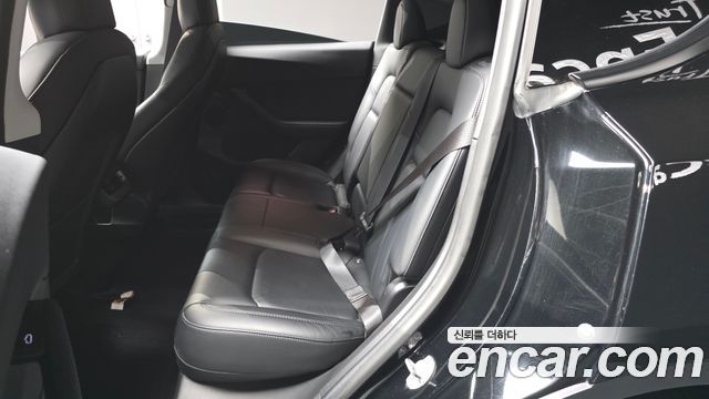 Tesla Model Y 2021 — photo 16