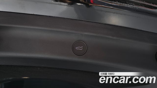 Tesla Model Y 2021 — photo 28