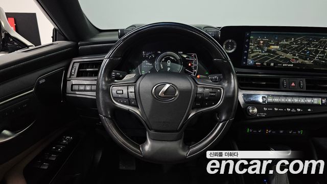Lexus ES 2024 — photo 13