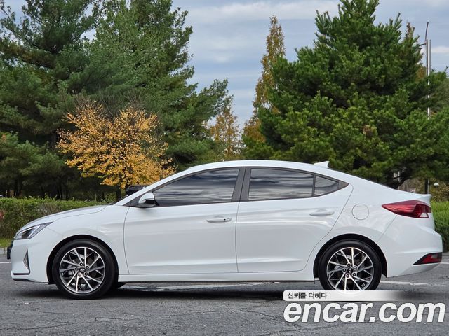 Hyundai AVANTE 2020 — photo 4
