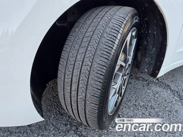 Hyundai AVANTE 2020 — photo 9