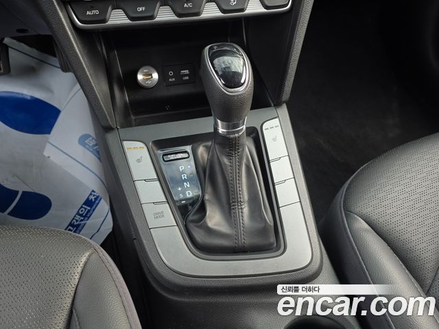 Hyundai AVANTE 2020 — photo 19