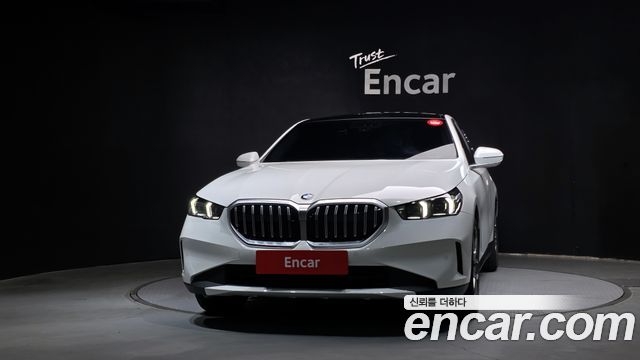 BMW 5-Series 2026 — photo 3