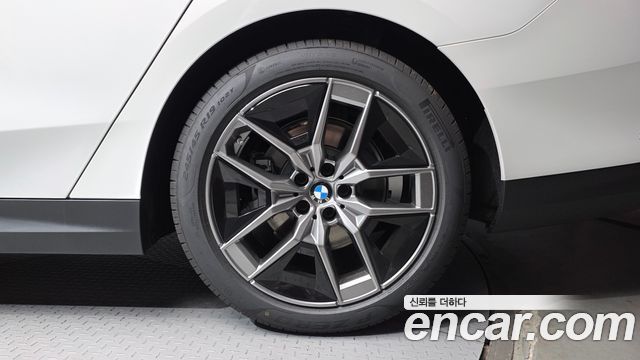 BMW 5-Series 2026 — photo 7