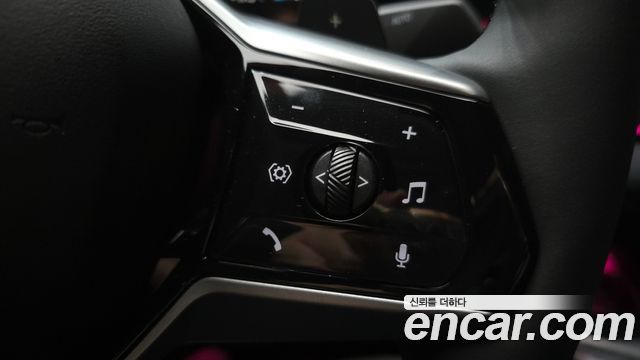 BMW 5-Series 2026 — photo 32