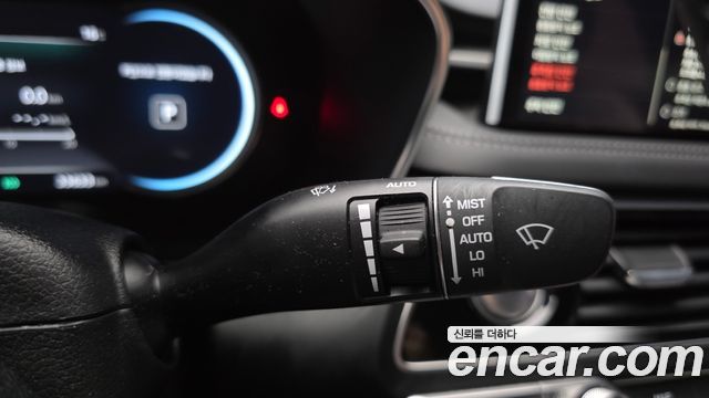 Genesis G70 2023 — photo 25