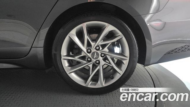 Genesis G70 2023 — photo 7