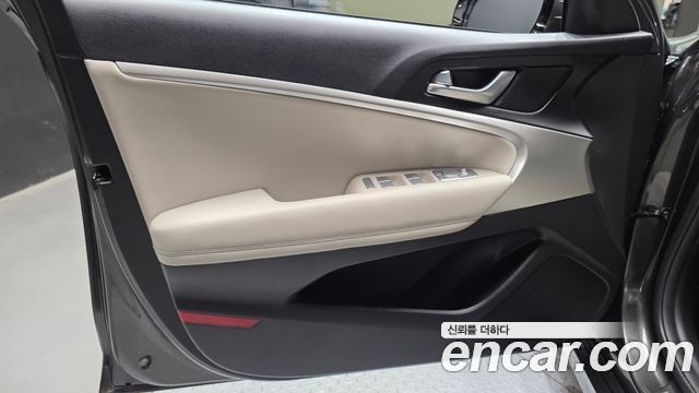 Genesis G70 2023 — photo 14