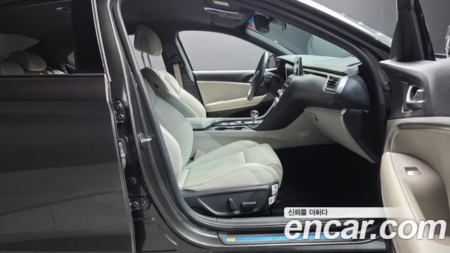 Genesis G70 2023 — photo 16