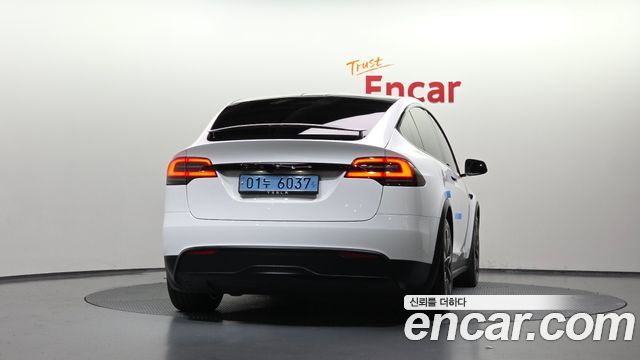 Tesla Model X 2023 — photo 4