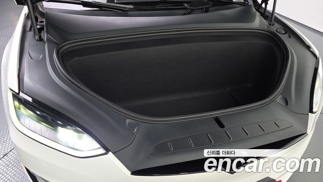 Tesla Model X 2023 — photo 6
