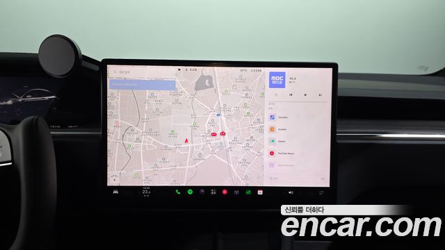 Tesla Model X 2023 — photo 20