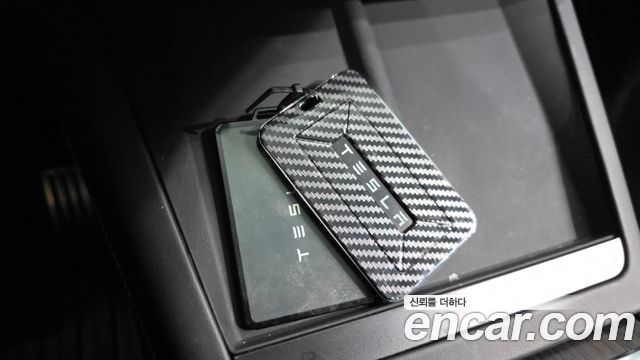 Tesla Model X 2023 — photo 28