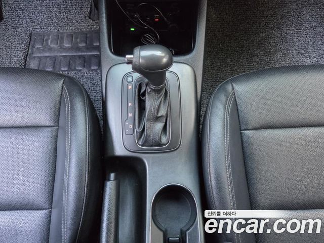 Kia K3 2015 — photo 9