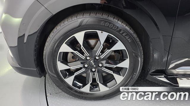 Kia Canival 2022 — photo 5