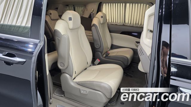 Kia Canival 2022 — photo 18