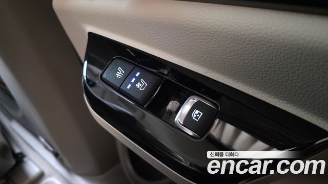 Kia Canival 2022 — photo 24