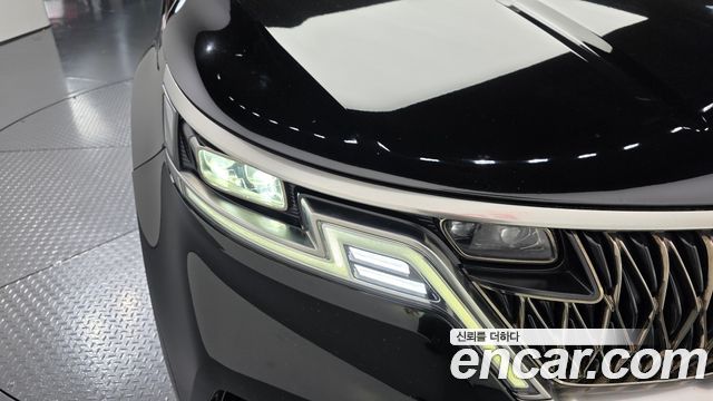 Kia Canival 2022 — photo 8