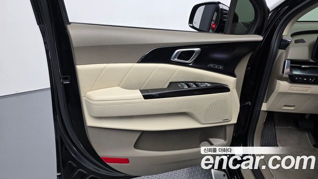 Kia Canival 2022 — photo 14