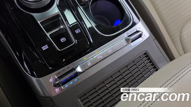 Kia Canival 2022 — photo 30