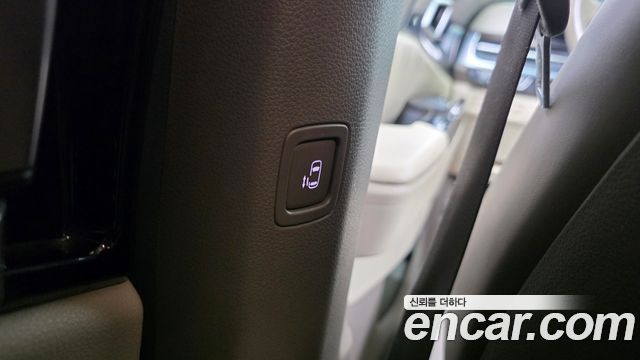 Kia Canival 2022 — photo 36