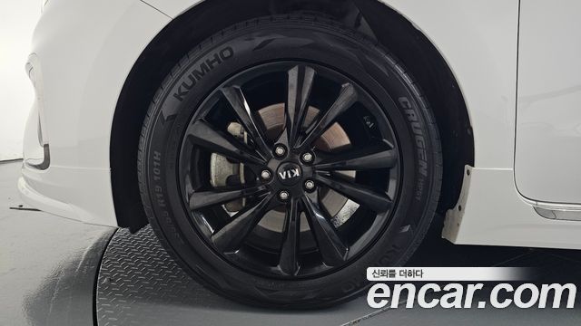 Kia Canival 2020 — photo 5