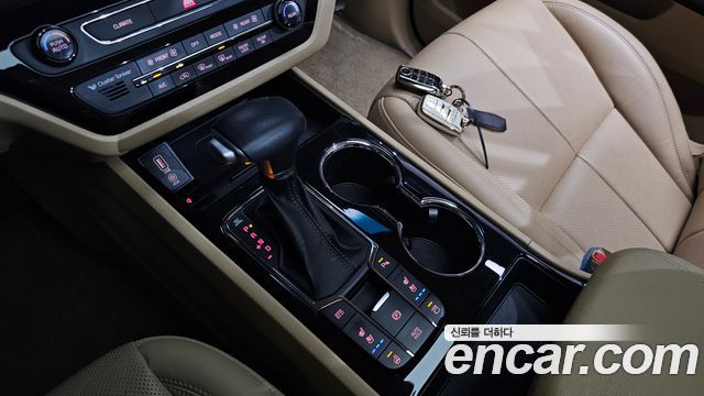Kia Canival 2020 — photo 12