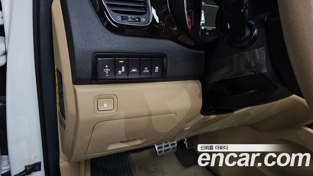 Kia Canival 2020 — photo 22